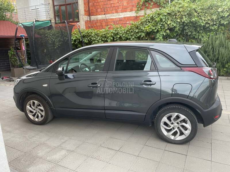 Opel Crossland X  