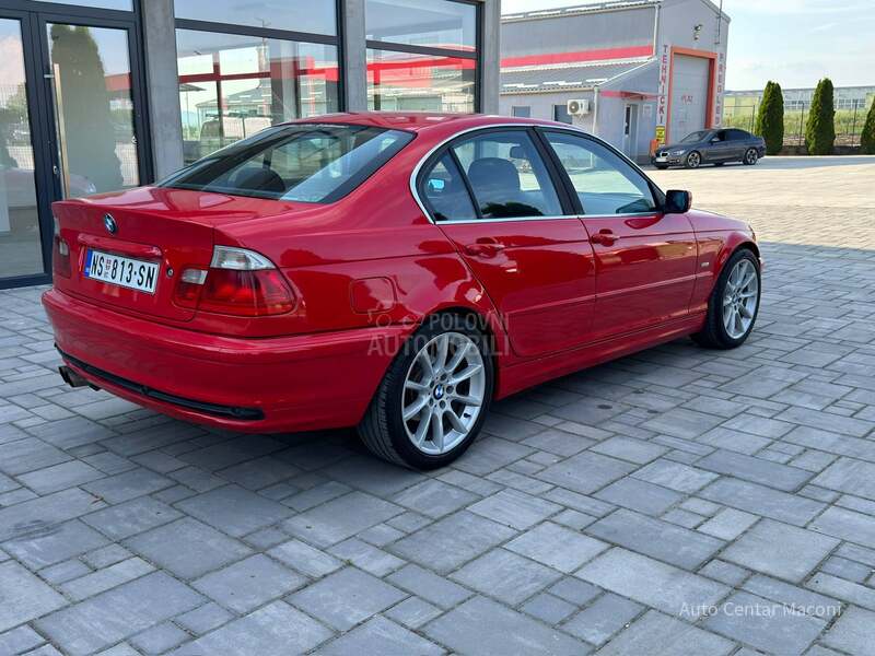 BMW 320 2.0b šestak