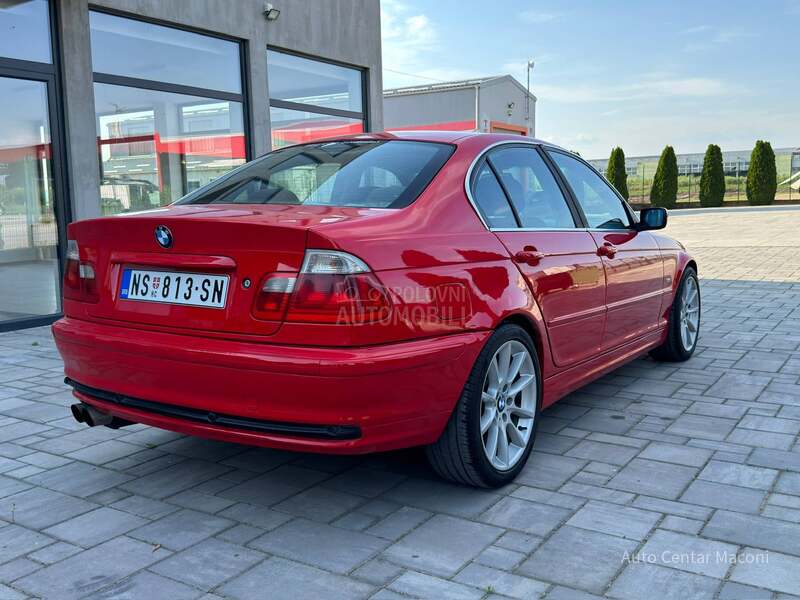 BMW 320 2.0b šestak