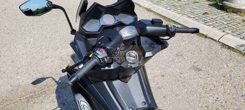Kymco AK 550  35kw
