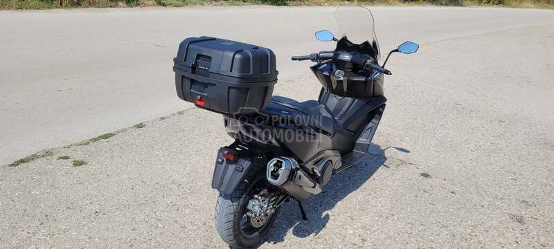 Kymco AK 550  35kw