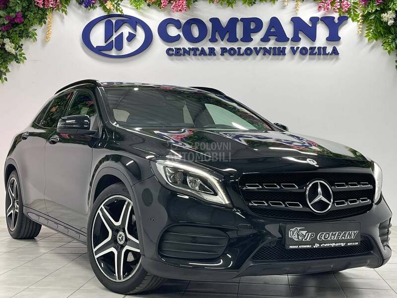 Mercedes Benz GLA 180 AMG LINE AUT