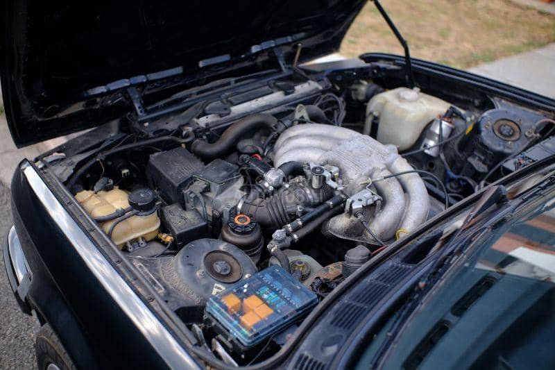 BMW 316 e30 1990. god. -  kompletan auto u delovima