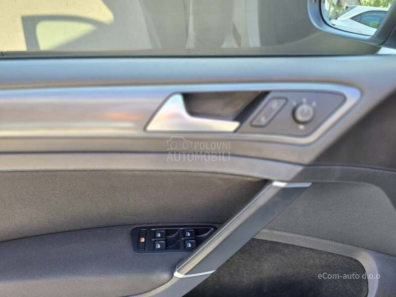 Volkswagen Golf 7 1.6 TDI DSG COMFORT