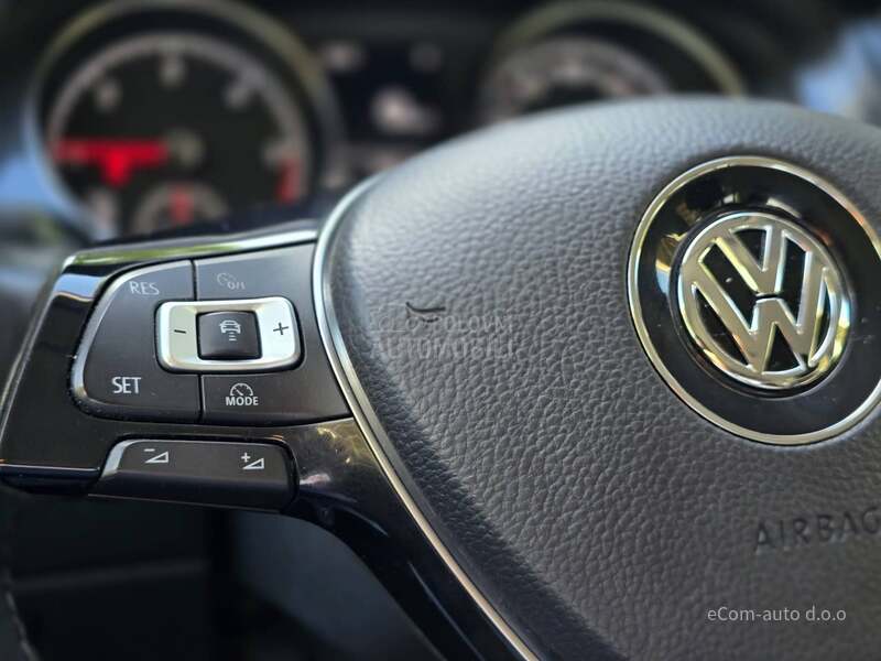 Volkswagen Golf 7 1.6 TDI DSG COMFORT