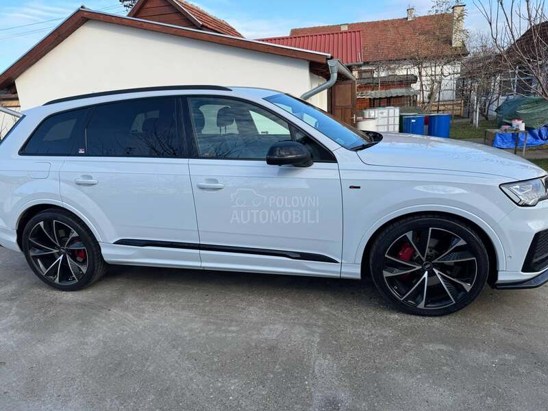 Audi Q7 50