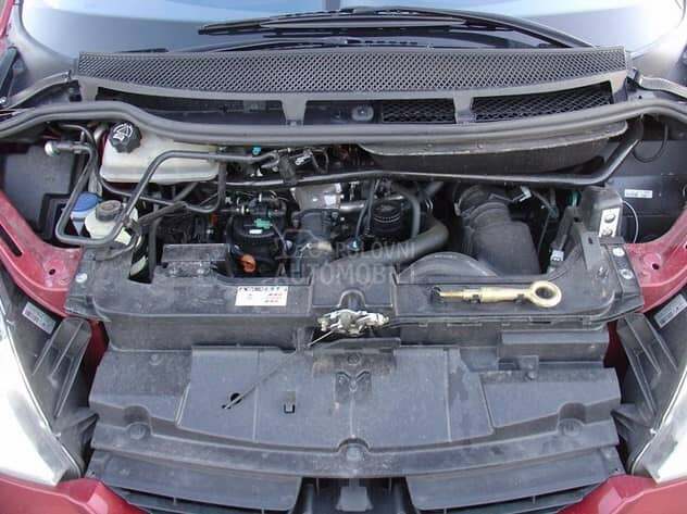 Citroen C8 2006. god. -  kompletan auto u delovima
