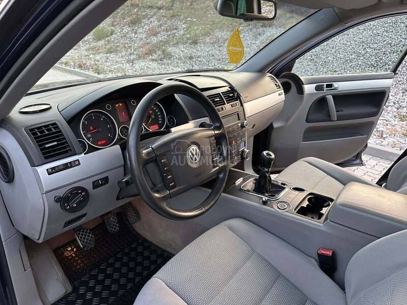 Volkswagen Touareg 