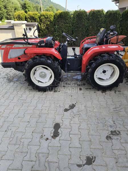 Antonio Carraro Tigrone 5800