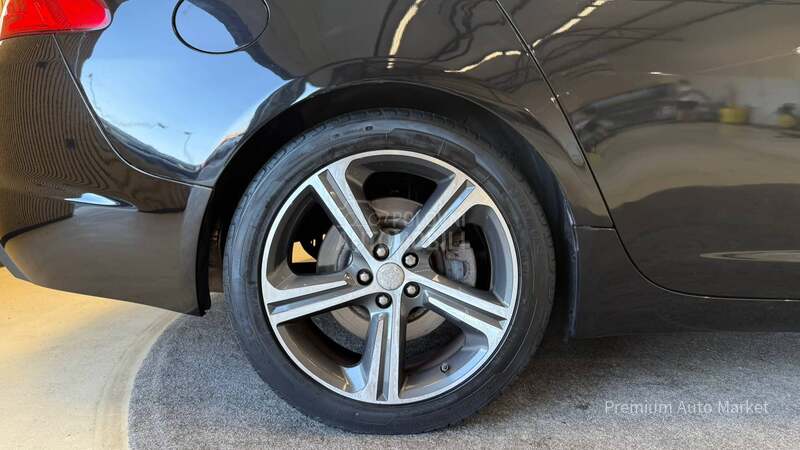 Jaguar XF //2.2D/ŠIBER/FUL