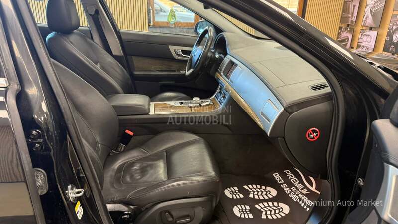 Jaguar XF //2.2D/ŠIBER/FUL