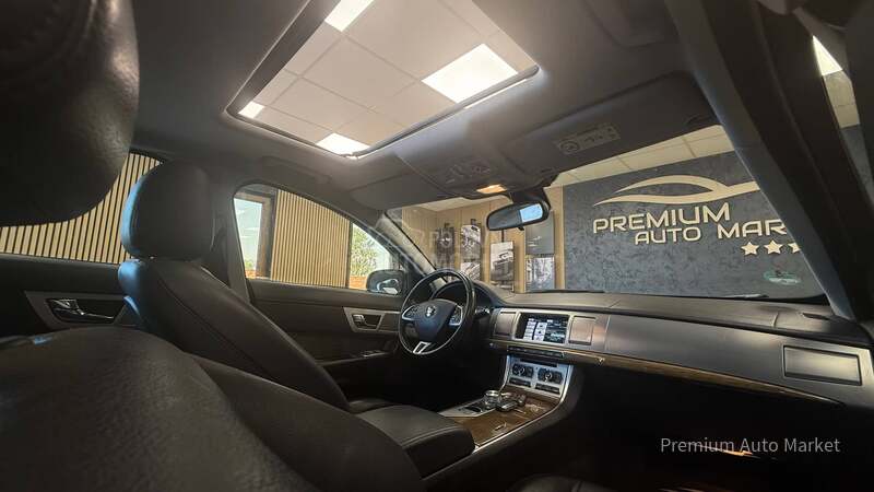 Jaguar XF //2.2D/ŠIBER/FUL