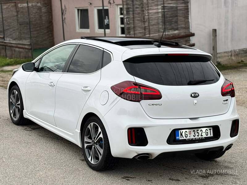 Kia cee`d GT LINE BELA PERLA