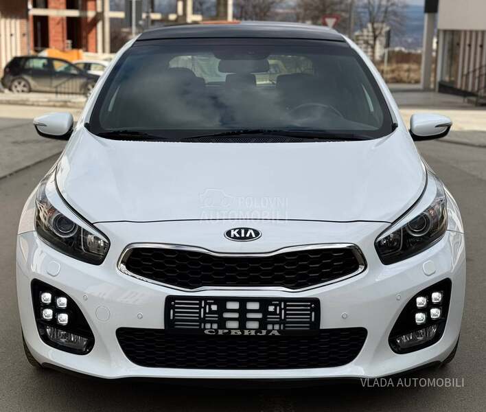 Kia cee`d GT LINE BELA PERLA