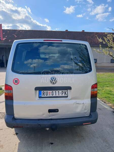 Volkswagen Transporter T5 1.9 TDI