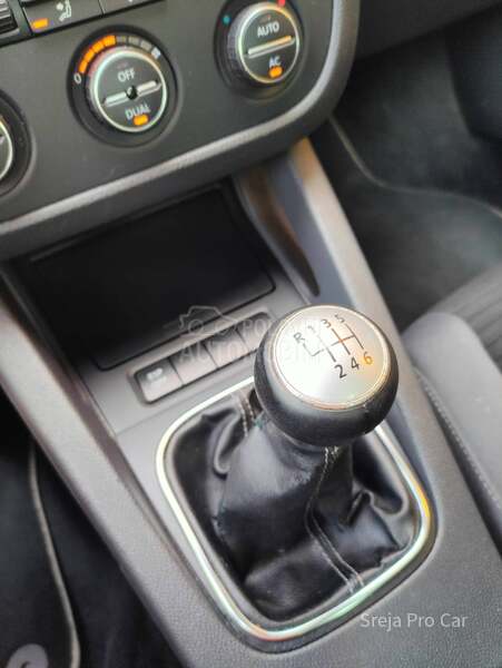 Volkswagen Golf 5 2.0 TDI LED D1ODA CH