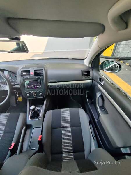 Volkswagen Golf 5 2.0 TDI LED D1ODA CH