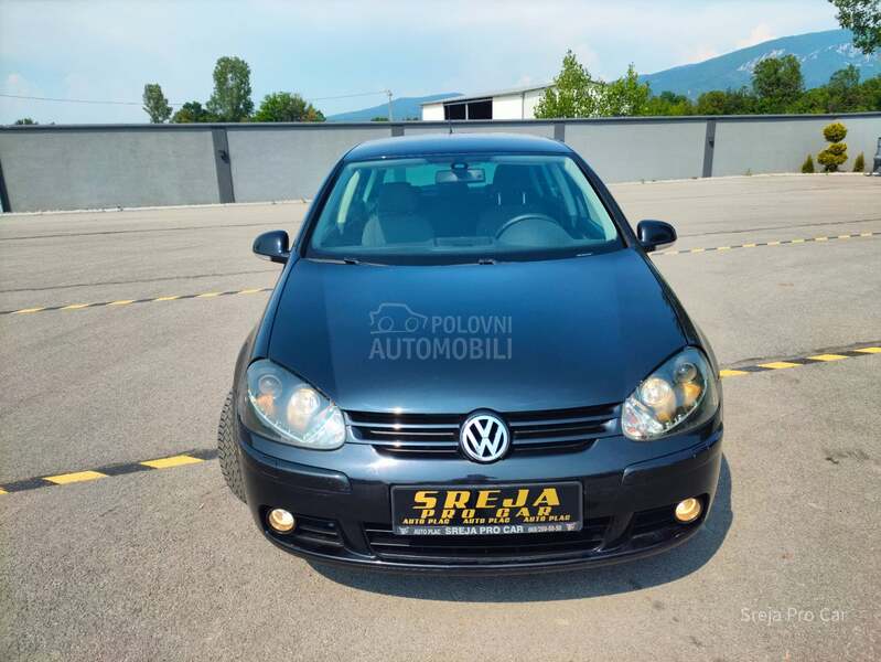 Volkswagen Golf 5 2.0 TDI LED D1ODA CH
