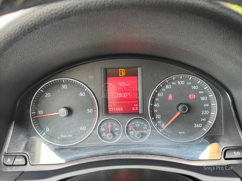 Volkswagen Golf 5 2.0 TDI LED D1ODA CH
