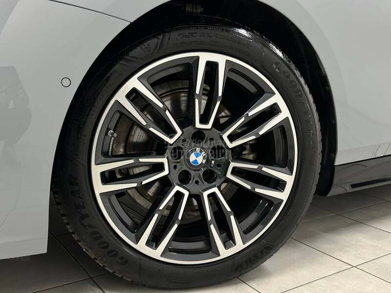 BMW 520 D xDrive M SPORT PAN