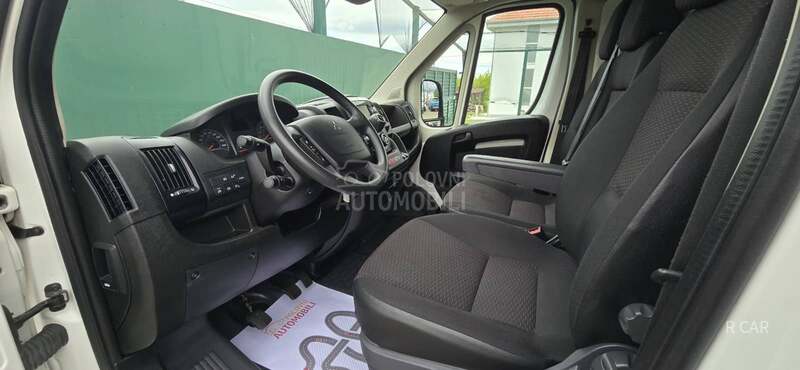 Peugeot Boxer 4metra tovarni T.O.P
