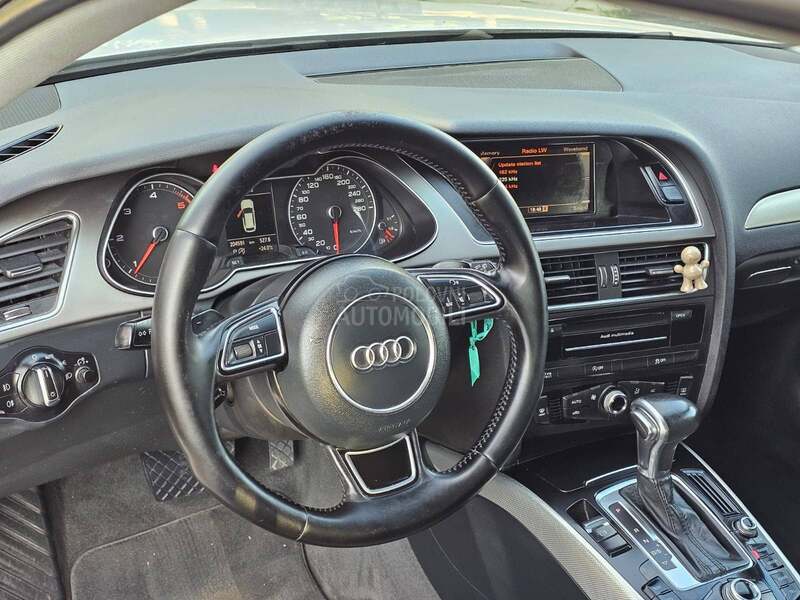 Audi A4 2.0 TDI 4x4 sline