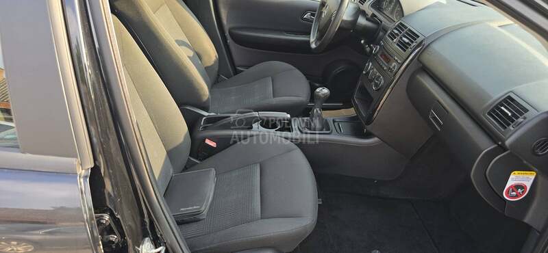 Mercedes Benz A 150 b