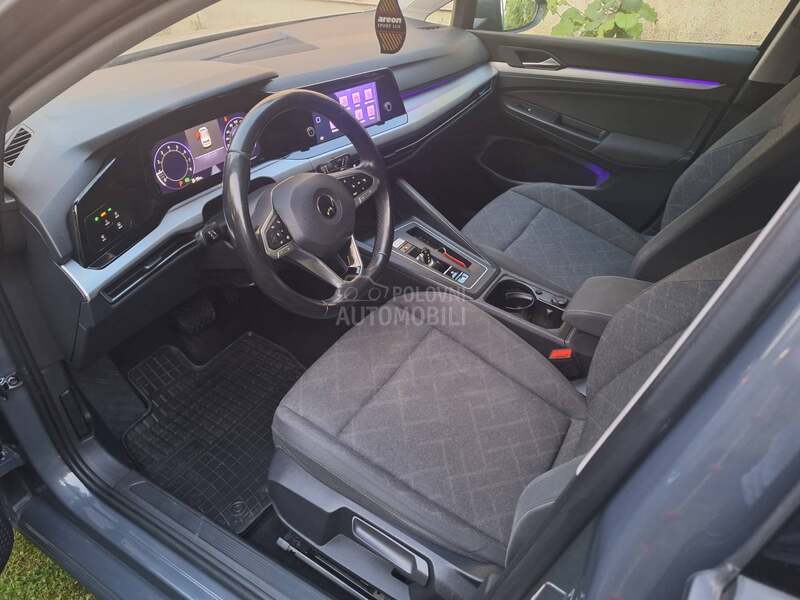 Volkswagen Golf 8 1.0
