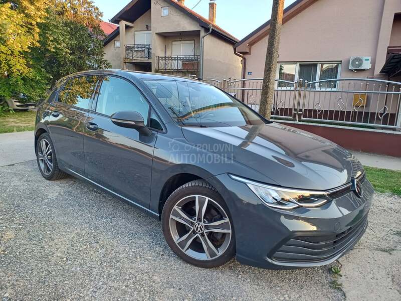 Volkswagen Golf 8 1.0