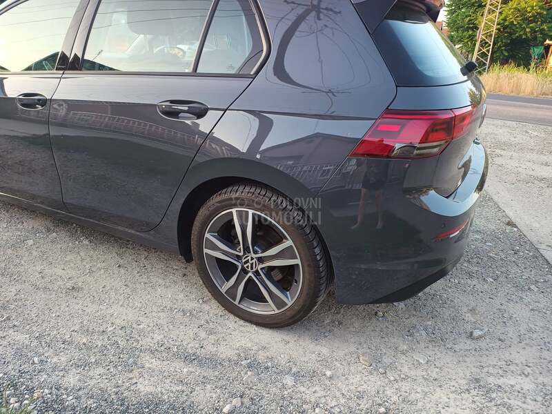 Volkswagen Golf 8 1.0
