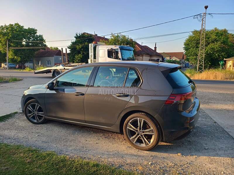 Volkswagen Golf 8 1.0