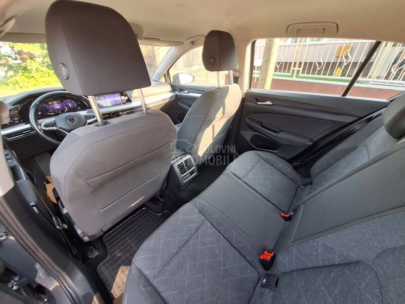 Volkswagen Golf 8 1.0