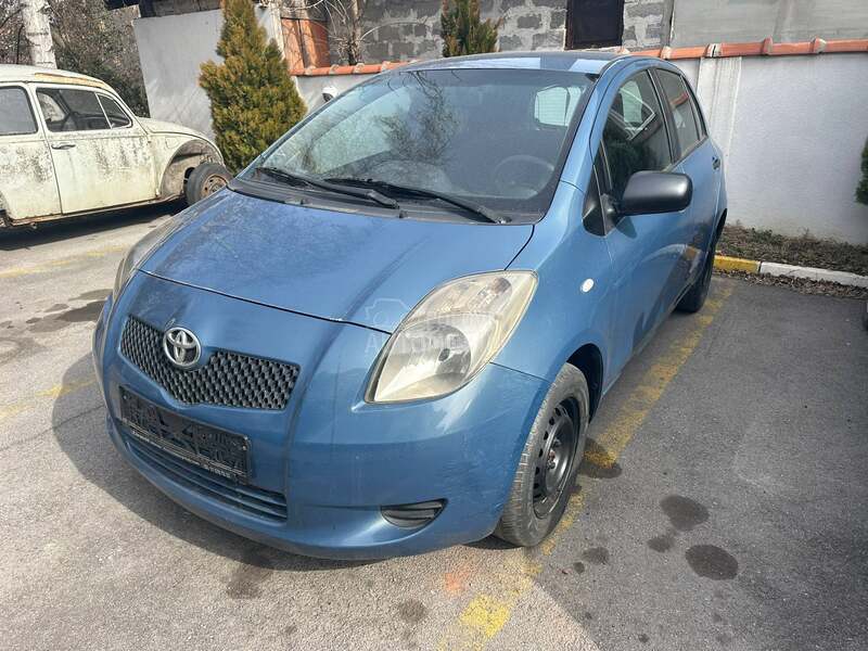 Toyota Yaris 1.0