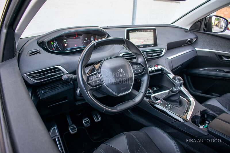 Peugeot 5008 1.5 Crossway 7SEATS
