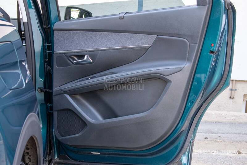Peugeot 5008 1.5 Crossway 7SEATS