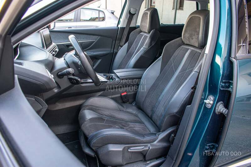 Peugeot 5008 1.5 Crossway 7SEATS
