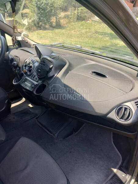 Fiat Multipla 2042 godina