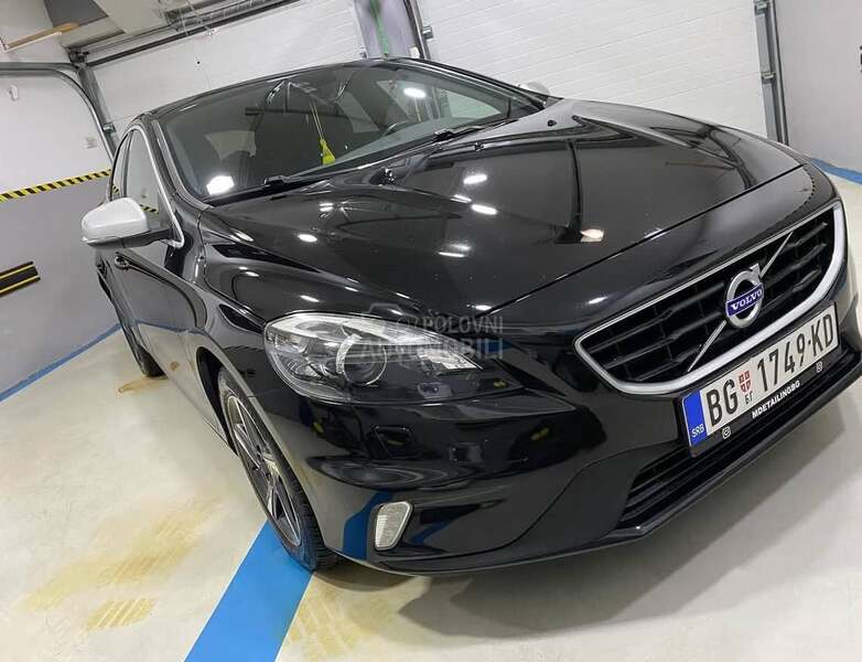 Volvo V40 R-Design