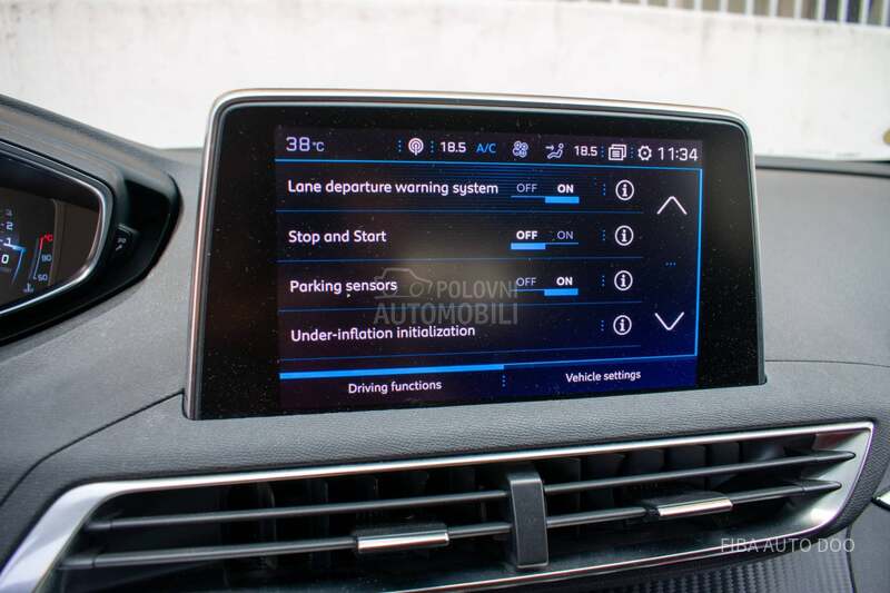 Peugeot 3008 1.5 VELiKI SERV1S