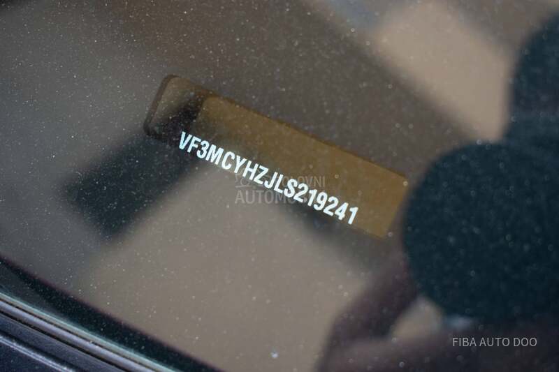 Peugeot 3008 1.5 VELiKI SERV1S