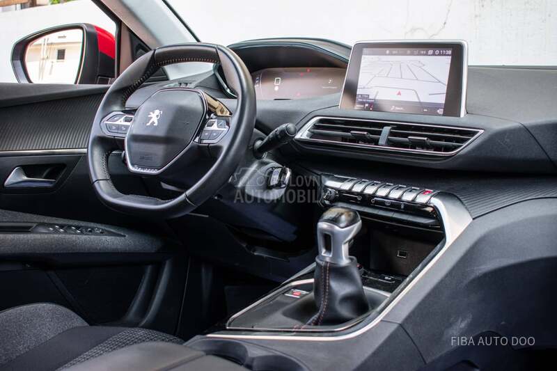 Peugeot 3008 1.5 VELiKI SERV1S