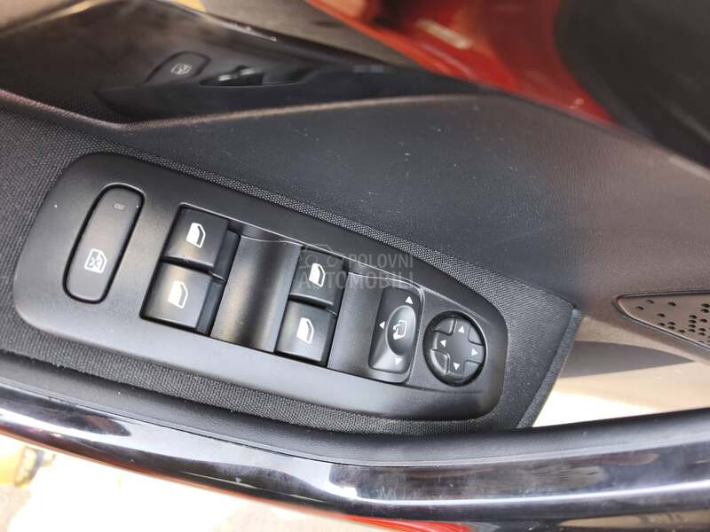 Peugeot 208 1.6 HDI ALURE
