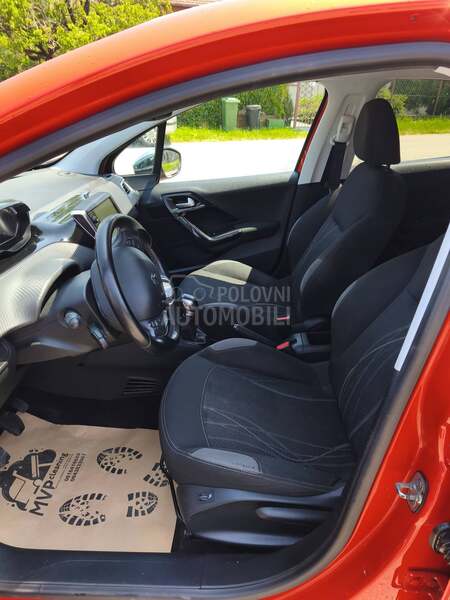 Peugeot 208 1.6 HDI ALURE