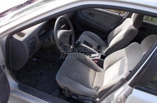 Mitsubishi Lancer 1998. god. -  kompletan auto u delovima