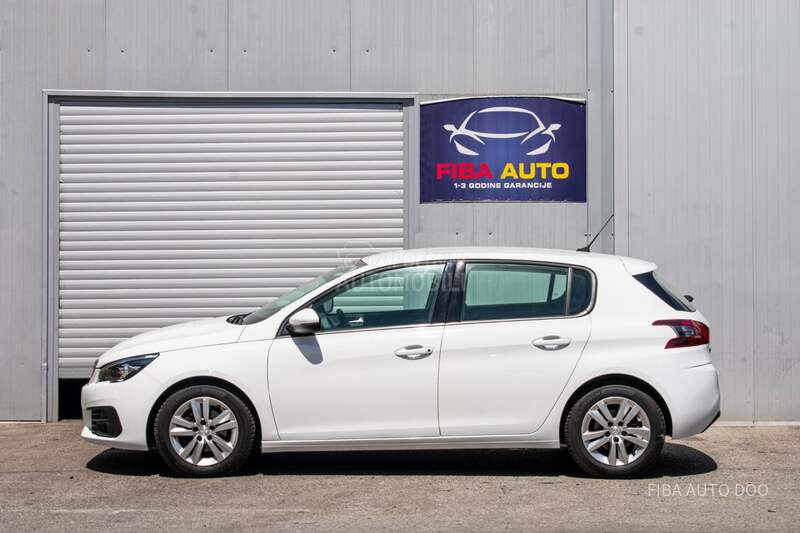 Peugeot 308 1.2PURE LED EAT8