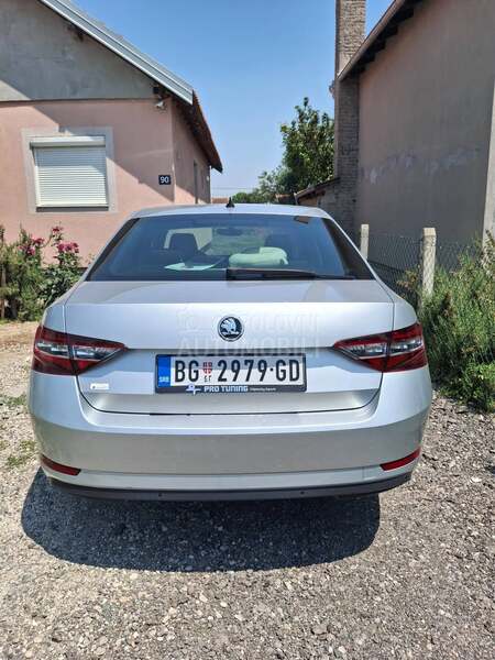 Škoda Superb 1,6 tdi
