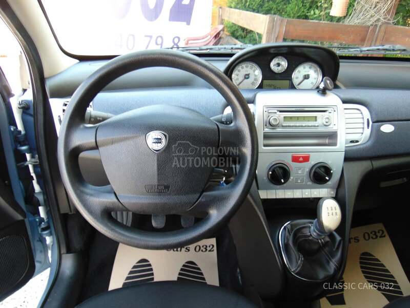 Lancia Ypsilon 1.2 8V