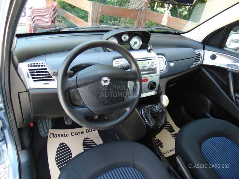 Lancia Ypsilon 1.2 8V