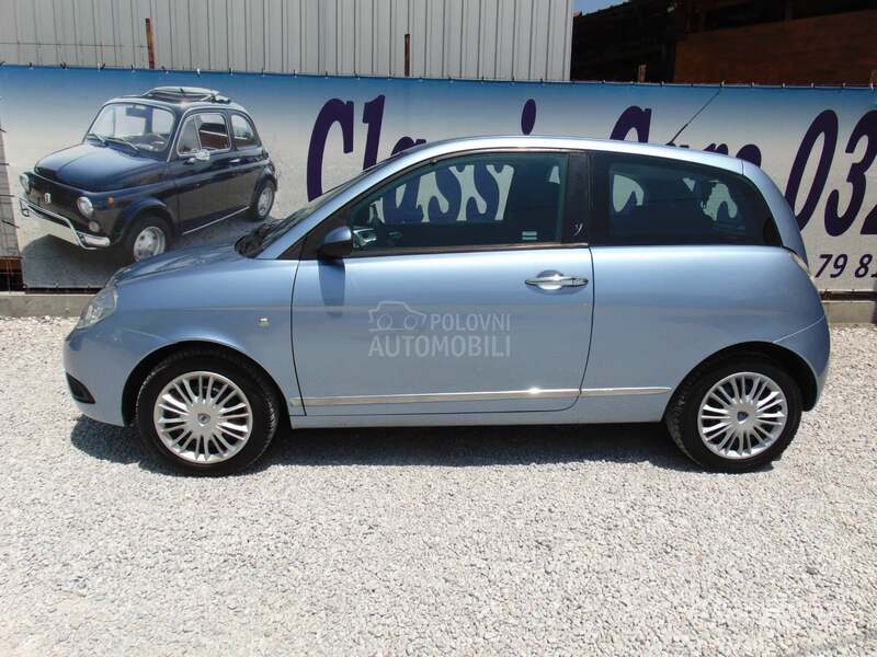 Lancia Ypsilon 1.2 8V