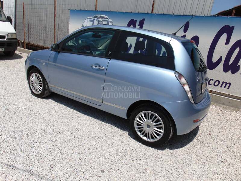 Lancia Ypsilon 1.2 8V
